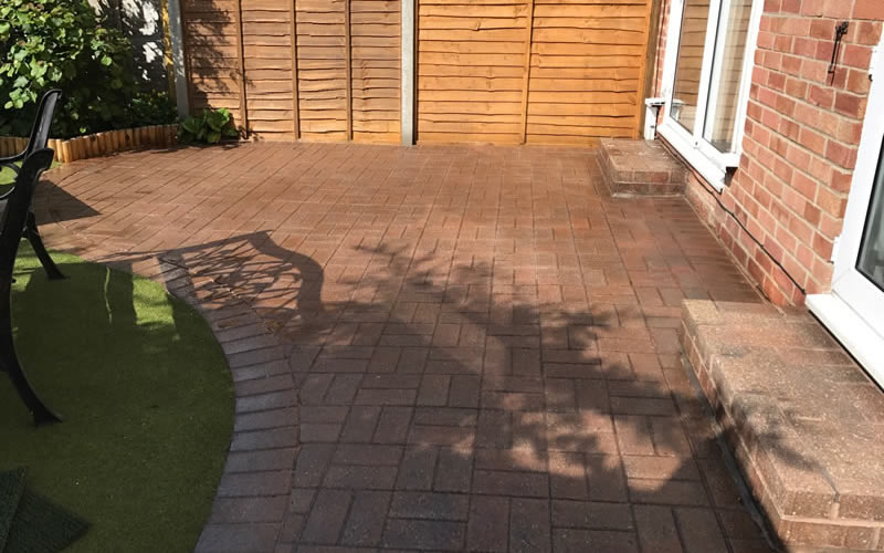 Patio & Driveway Cleaning in Fareham, Portsmouth, Southampton, Woking and Guildford