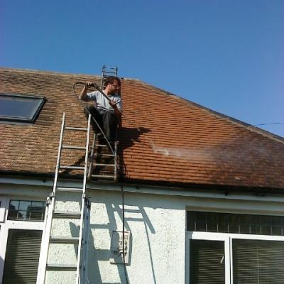 Roof Cleaning